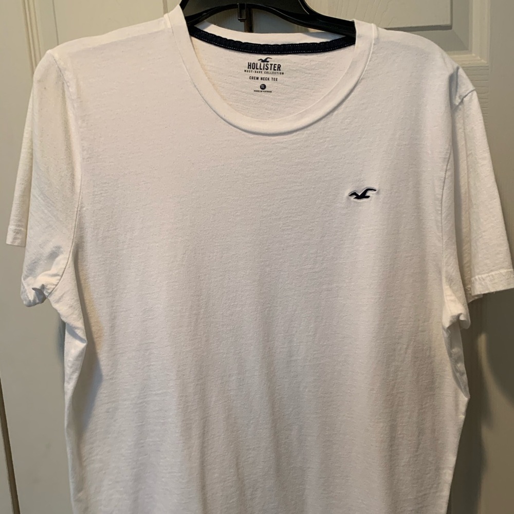 Hollister T-shirt